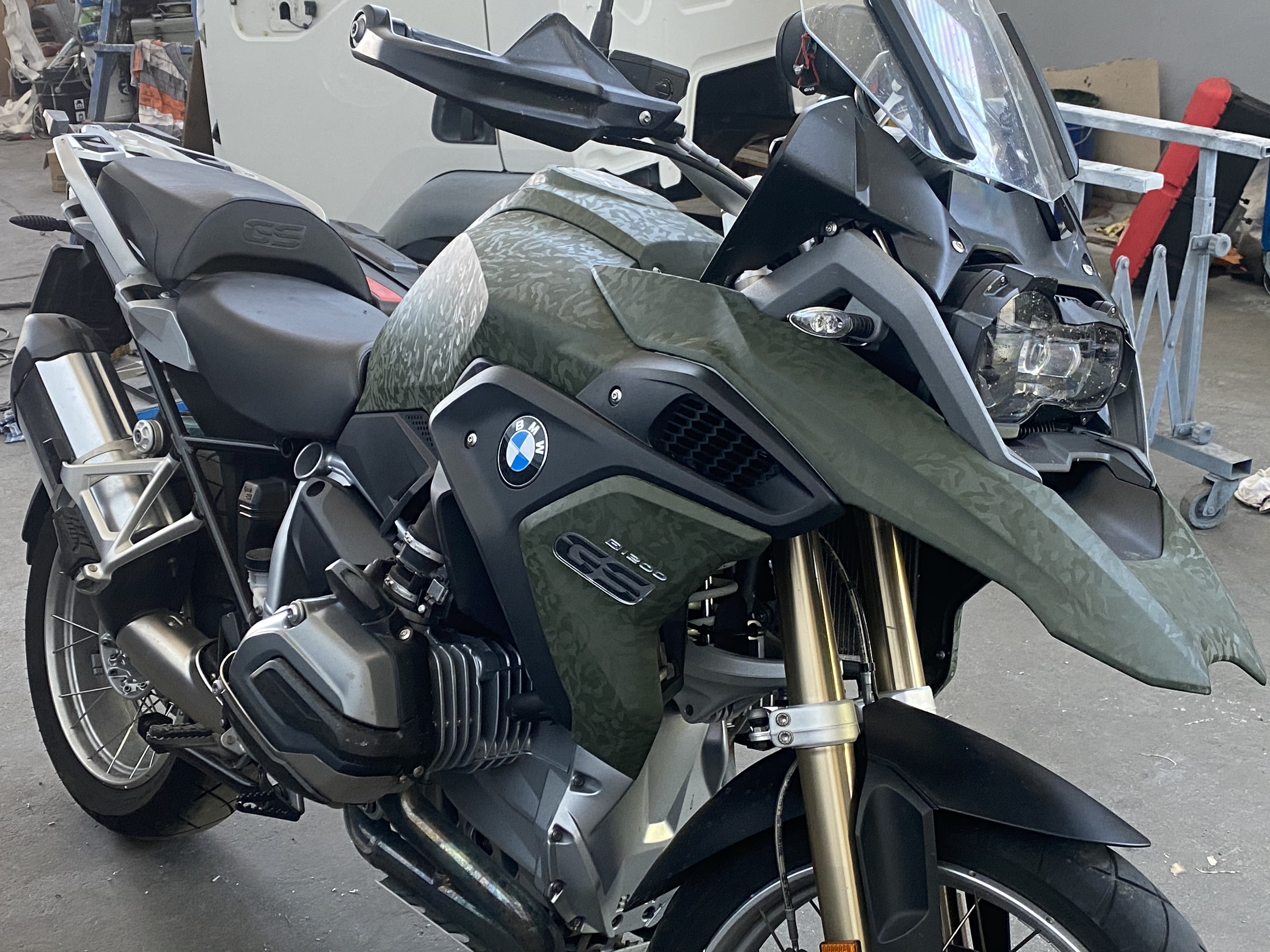 moto a noleggio bmw reggio emilia